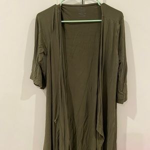 Caden Lane maternity robe